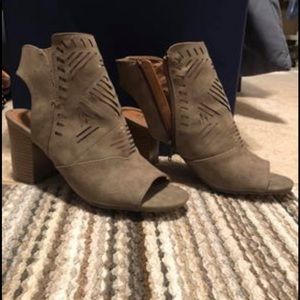 Brown open toed heels